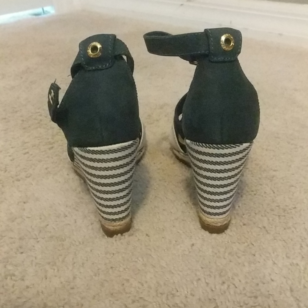 Wedges - Picture 2 of 3